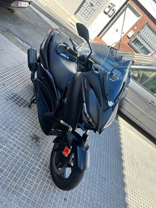Yamaha Xmax 125 IronMax Negra