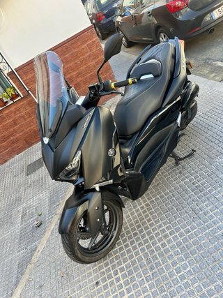Yamaha Xmax 125 IronMax Negra