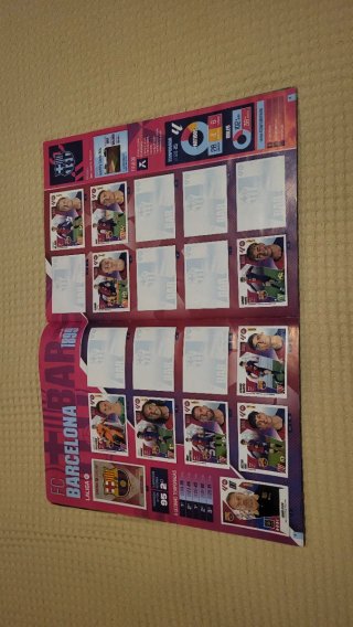Álbum Panini Liga Este 25-26 + Cromos Repetidos