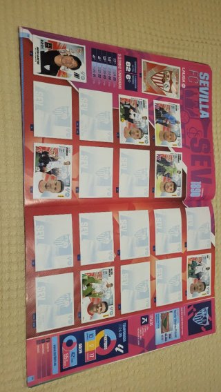 Álbum Panini Liga Este 25-26 + Cromos Repetidos