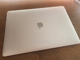 MacBook Pro 15 2018 i7 16GB Touch Bar