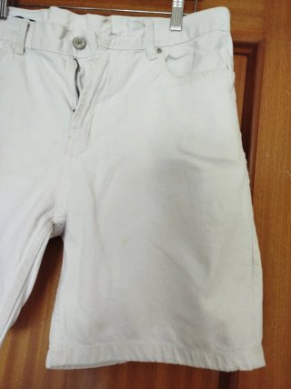 Bermudas blancas