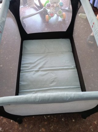 Cuna de viaje / Parque infantil