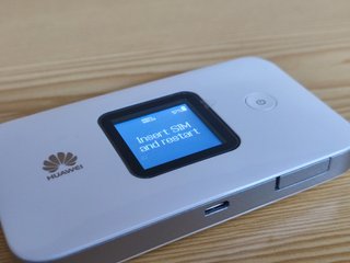 Huawei E5785Lh-22c 4G+ 300mbps Router 3000mah