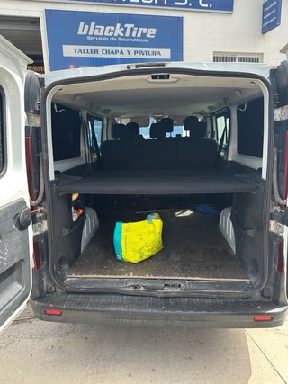 Renault Trafic 2017 mixta de 6 plazas