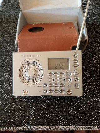 Radio Grundig YB-P 2000 World Receiver