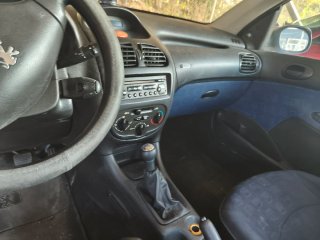 Peugeot 206 2004