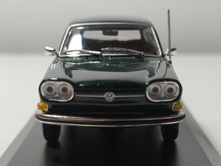 Volkswagen 411 LE Variant a escala 1/43 (1969)