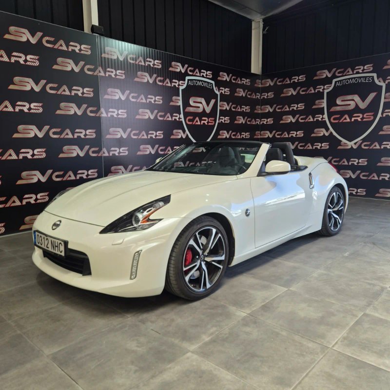 Nissan 370Z 3.7 V6 328Cv. Sólo 69800 kms. Año 2020 - foto 1