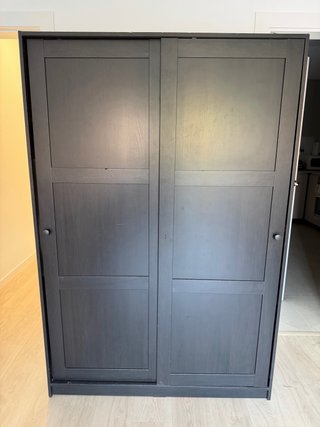 Armario IKEA RAKKESTAD negro-marrón 117cm