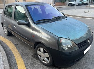 Renault Clio 1.5 Dci 5 puertas coche económico!