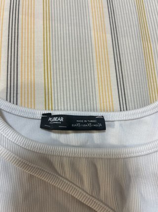 Top Pull&Bear blanco asimétrico