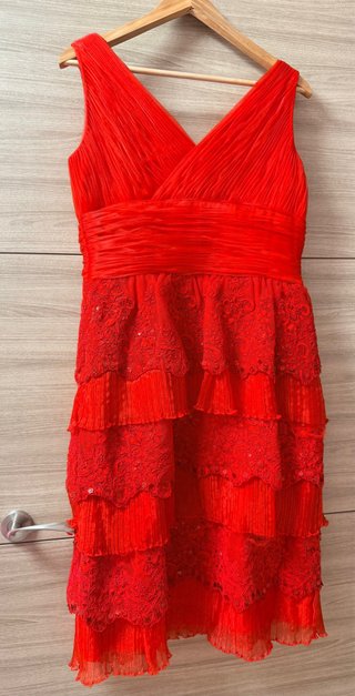 Vestido de fiesta rojo.