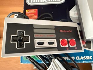 Nintendo Classic Mini original +2 mandos a mayores