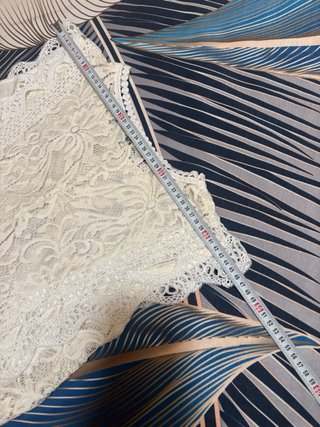 Maglia in pizzo bianca
