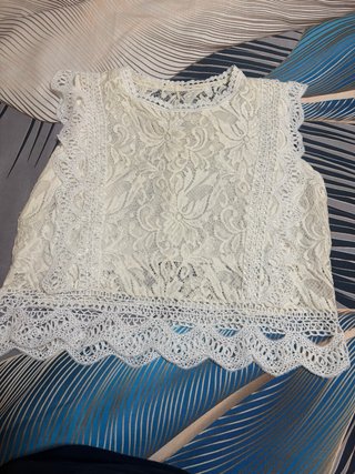 Maglia in pizzo bianca