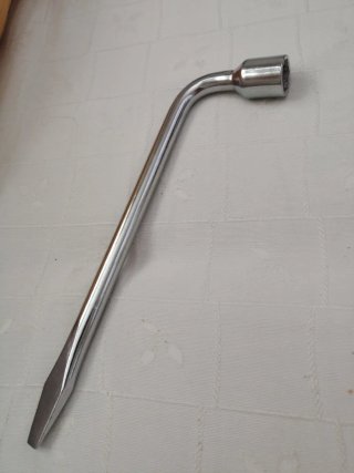 Llave para ruedas de coche 19 mm (En L)