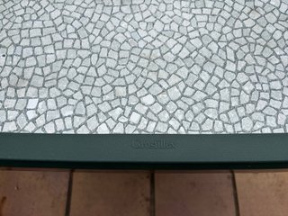 Mesa de jardín