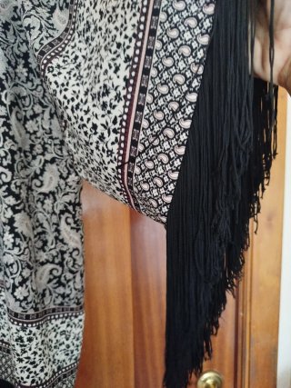 Chaqueta kimono flecos mujer