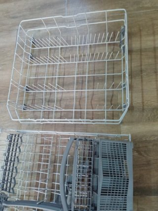 Cesto superior e inferior lavavajillas con cuberte