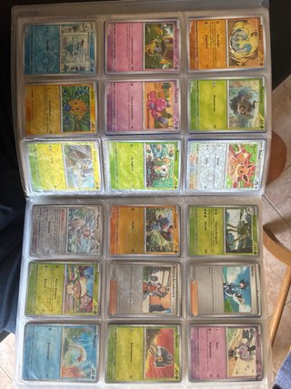 Carte Pokemon Holo / Reverse 2022/2025 150 carte