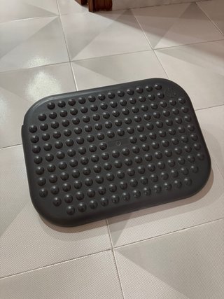 Reposapiés ergonómico negro