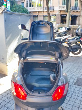 Piaggio MP3 500 Maxi Scooter Gris