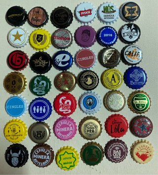 Lote de chapas de cerveza variadas
