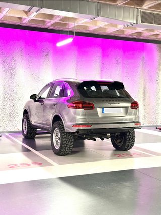 Porsche Cayenne 2012