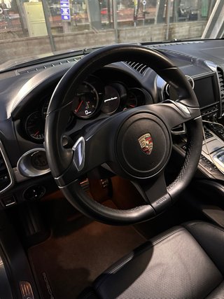 Porsche Cayenne 2012