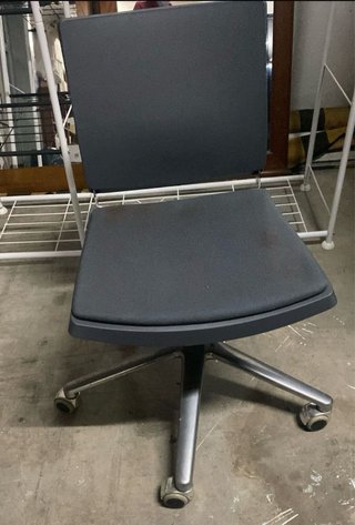 Silla de oficina giratoria