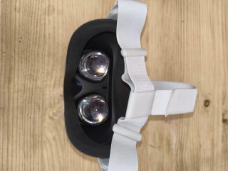 Oculus Meta Quest 2 64GB + Accesorios