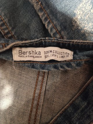 Peto vaquero corto Bershka