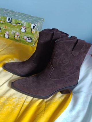 Botas cowboy Stradivarius piel mujer T.35
