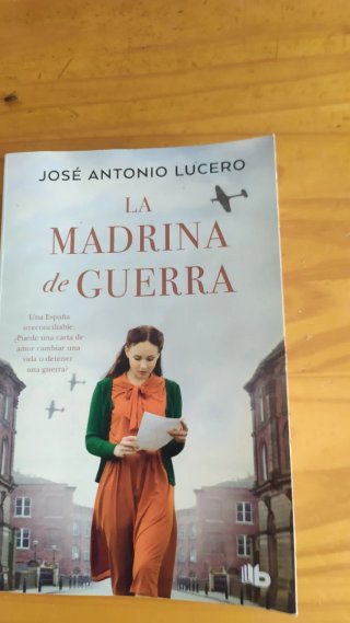LIBRO LA MADRINA DE GUERRA