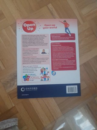 Open Up 4 Course Book (Spain)