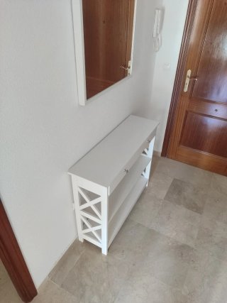 Mueble de entrada blanco madera