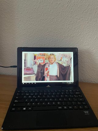 Tablet Woxter Windows + Teclado