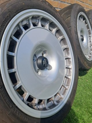 Llantas Compomotive TH1 16 (4 unidades) +Toyo R888