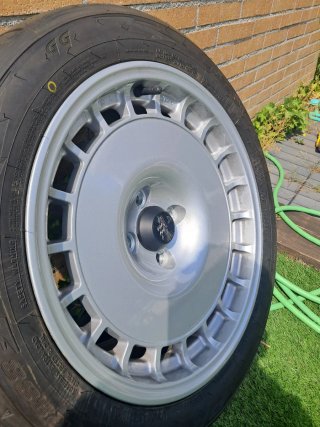 Llantas Compomotive TH1 16 (4 unidades) +Toyo R888