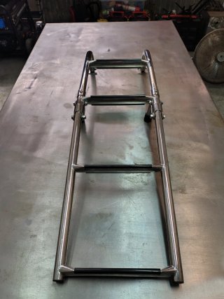 Soldadura y fabricación en acero al carbono y inox