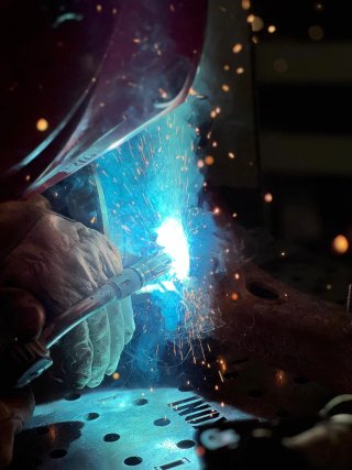 Soldadura y fabricación en acero al carbono y inox