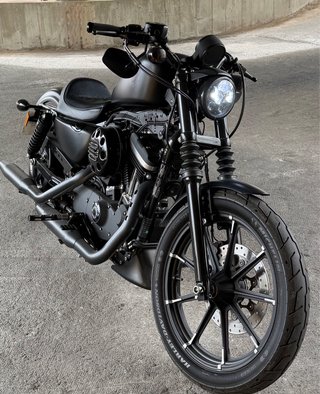 Harley Iron 883 2021 - 3608 km