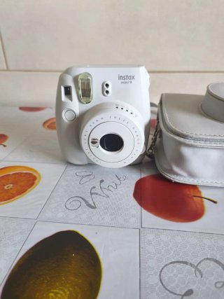Cámara Fujifilm Instax Mini 9 Blanca