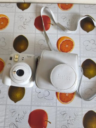 Cámara Fujifilm Instax Mini 9 Blanca