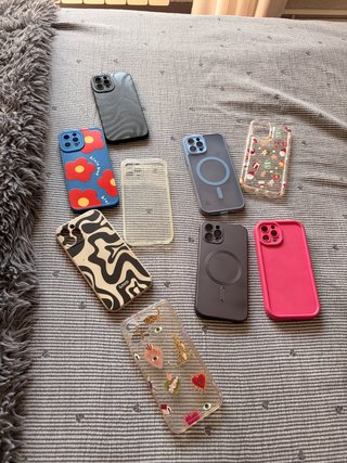 Fundas iPhone 12 Pro (Varias)