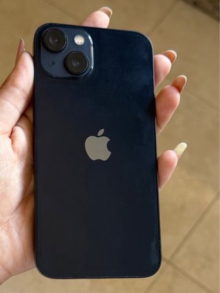 iPhone 13 azul medianoche