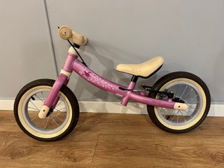 Bicicleta BIKESTAR sin pedales rosa