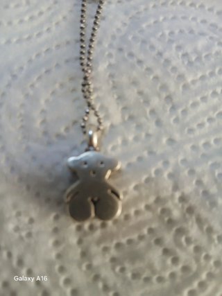 Collar con colgante de oso
