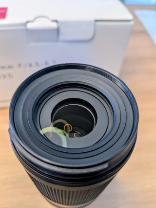 Tamron 70-300mm F/4.5-6.3 Di III RXD